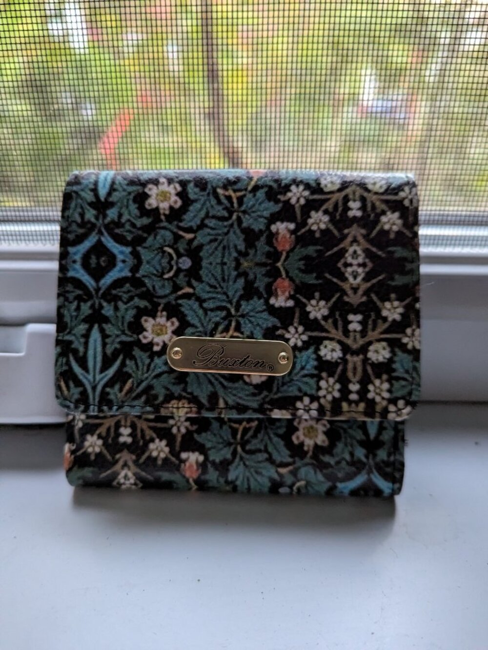 Buxton wallet
